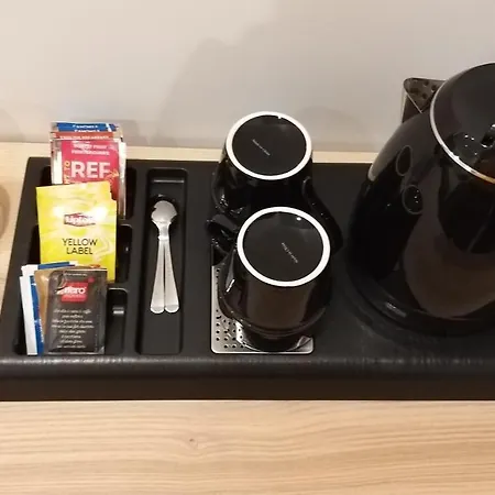 Tito's Bed & Breakfast 2*